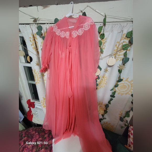 Vintage Wallace Nightgown Set - Picture 1 of 8